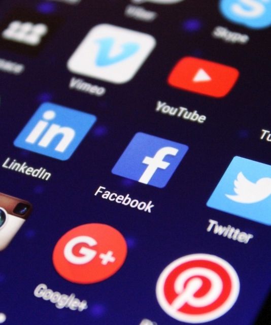 Social Media Has 2nd Biggest Influence On Young People Choosing Financial Advisors