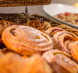 Corporate Breakfast Meetings or Buffet Lunches