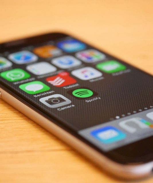 No Mixed Messages - Social Media in the Workplace